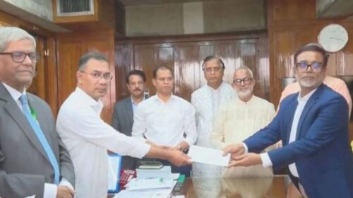 প্রধানমন্ত্রীর ঈদ উপহার গ্রহণ করলেন সাখাওয়াত, উপকৃত হবেন ১২ সিটির পরিচ্ছন্নতা কর্মীরা